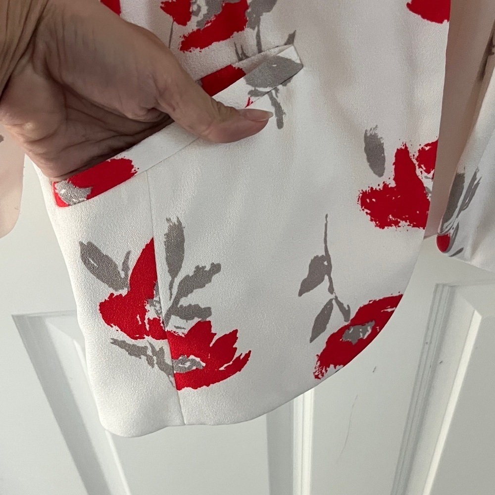 Chelsea28 Women's White open front Blazer 3/4 sleeve - Red, Gray Floral Sz Large - Picture 3 of 6
